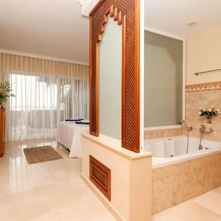 Apartment Malibu B5 - Luxury 2br 3 By Rafleys 7 Mins Walk To The Beach Ref 246