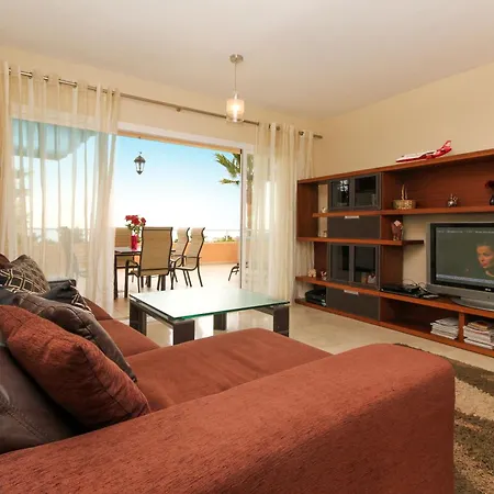 Malibu B5 - Luxury 2br 3 By Rafleys 7 Mins Walk To The Beach Ref 246 *