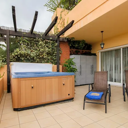 Malibu B5 - Luxury 2br 3 By Rafleys 7 Mins Walk To The Beach Ref 246 *